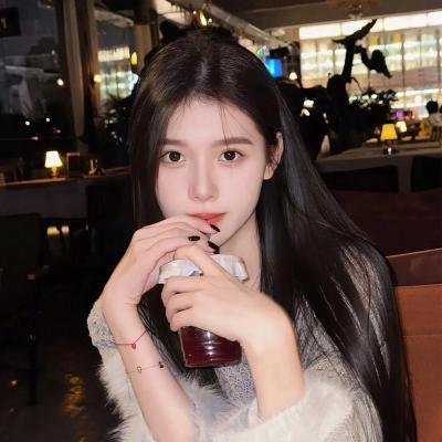 绿茵场外